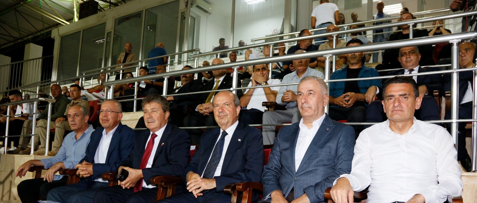 Cumhurbaşkanı Tatar, Osman Uçaner Süper Kupa Karşılaşması’nı izledi