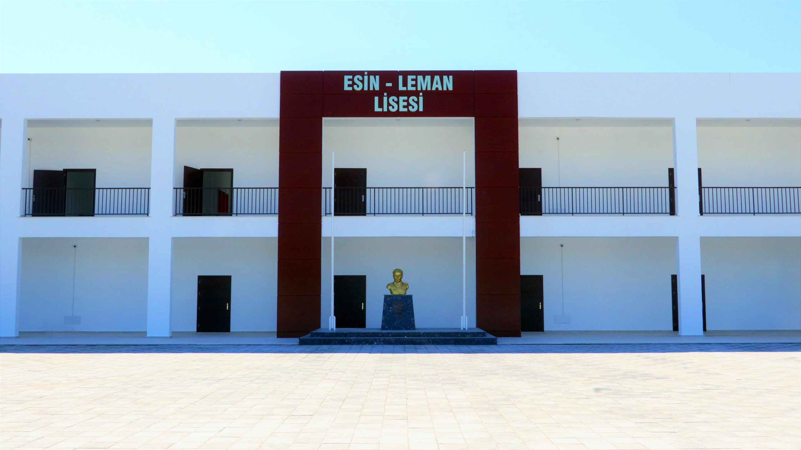 Esin-Leman Lisesi düzenlenen törenle açıldı