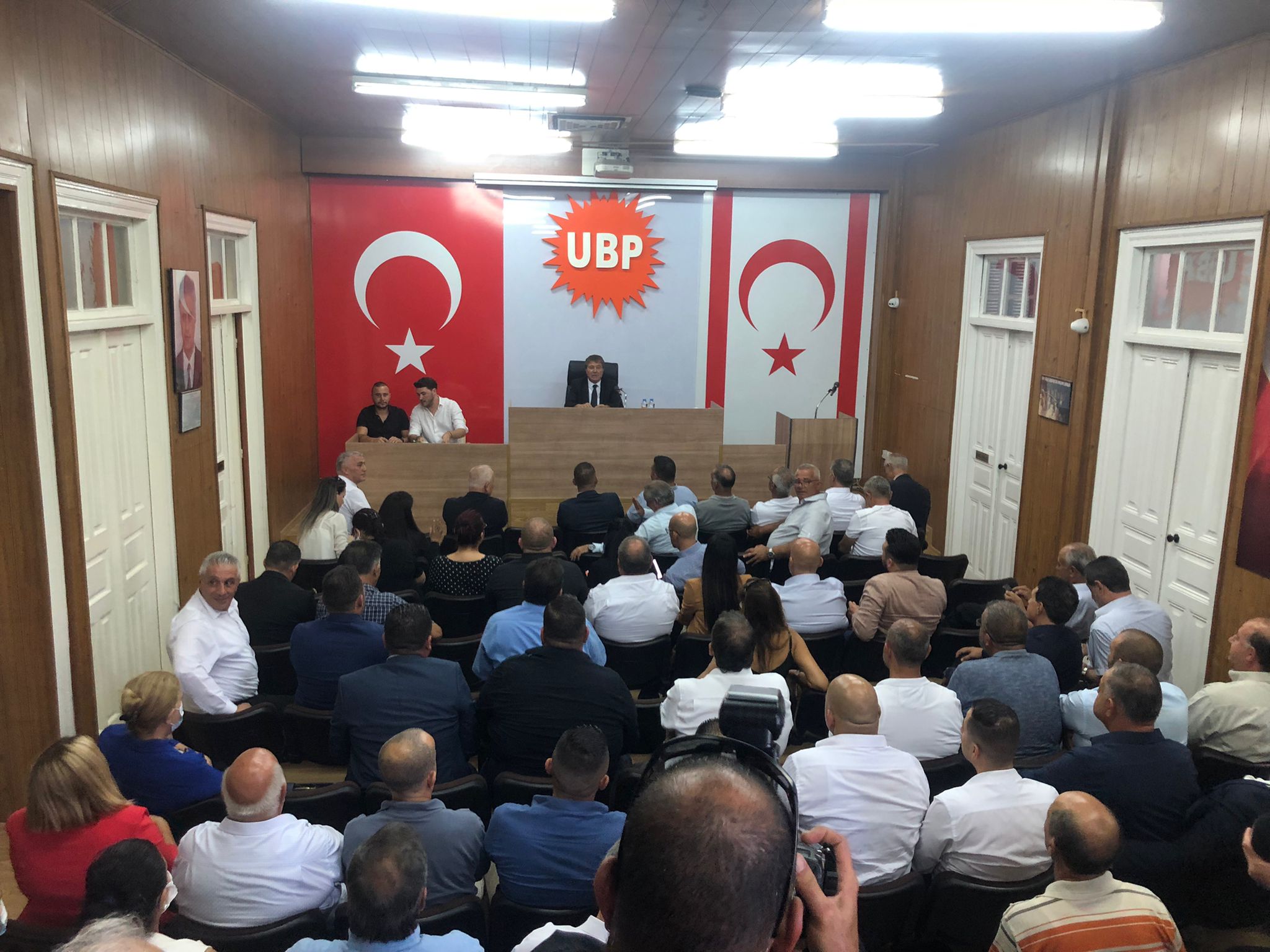 UBP Parti Meclisi toplantısı başladı