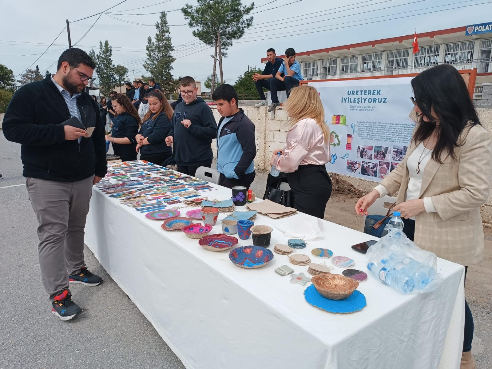 Polatpaşa Lisesi’nden “Üreterek İyileşiyoruz” geri dönüşüm projesi