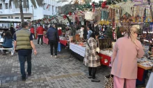 Vatandaşlar dünyaya barış, kendilerine ve ailelerine sağlık ve huzur diledi