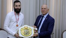 Töre, 2023 Dünya Pro. Kickboks Şampiyonu Cihan Selçuk’u kabul etti