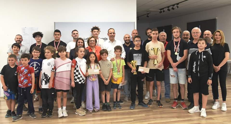 ‘Burhan Yetkili Anı Satranç Turnuvası’nda ödüller verildi
