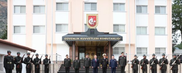 Türkiye Milli Savunma Bakanı Güler, KKTC’de Boğaz Şehitliğini ziyaret etti