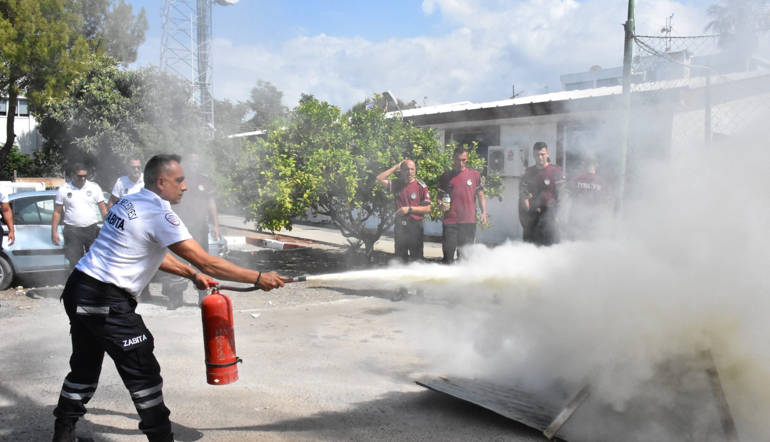 Girne zabıta birimleri ilk yardım eğitimlerini tamamladı