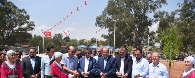 Çayönü’nde, Cumhurbaşkanı Tatar ve Başbakan Üstel’in katılımıyla “Atatürk Parkı ve Piknik Alanı”nın açılışı yapıldı