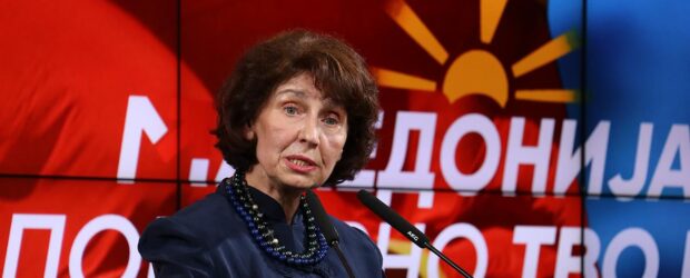 Kuzey Makedonya’nın ilk kadın Cumhurbaşkanı Siljanovska Davkova oldu