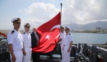 Töre, TCG Nusret müze gemisi ve TCG Karataş gemilerini ziyaret etti