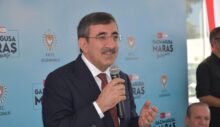 Türkiye Cumhurbaşkanı Yardımcısı Yılmaz Maraş Buluşması’nda konuştu: “Derdimiz, millete hizmet etmek, sizlerin sorunlarını çözmek, daha müreffeh ortamda yaşamanızı sağlamak”