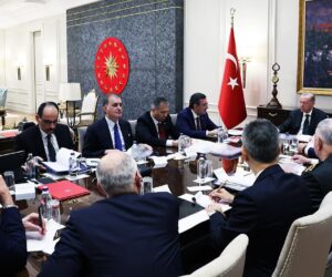 Erdoğan güvenlik zirvesini topladı: Teröristan kurulmasına asla müsaade edilmeyecek