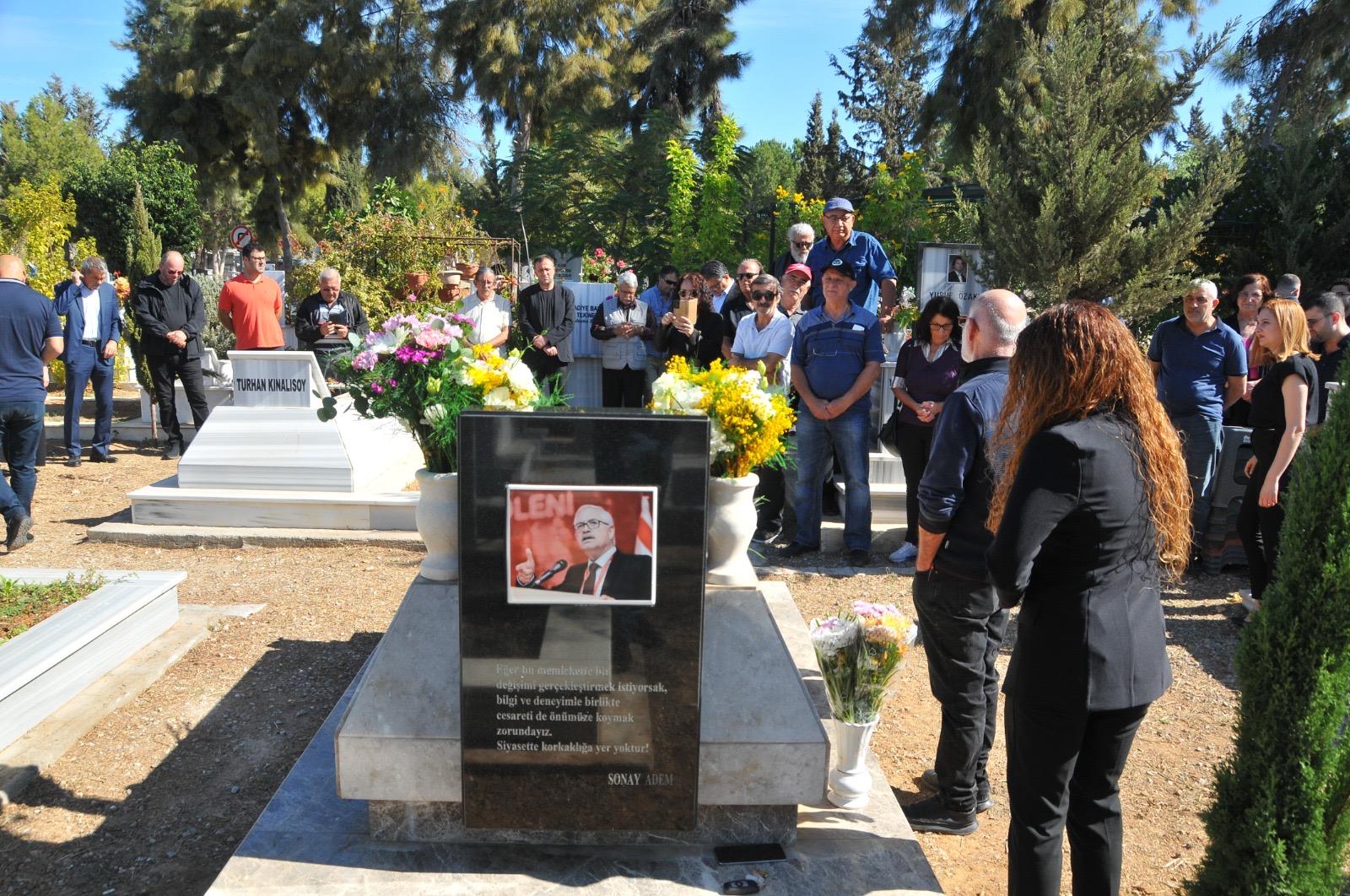 Sonay Adem kabri başında anıldı