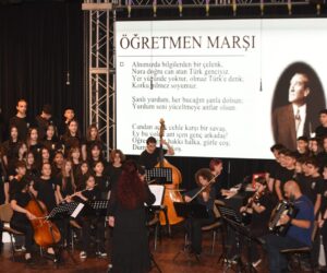 Öğretmenler Günü dolayısıyla Lefkoşa Atatürk Kültür Merkezi’nde tören düzenlendi