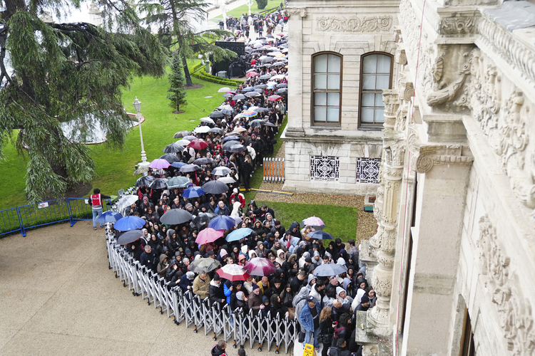 Büyük Önder Atatürk, Dolmabahçe Sarayı’ndaki odasında törenle anıldı