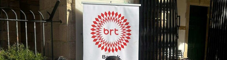 BRTK 61 Yaşında…Bayrak Radyosu, 61. Yıl Özel Yayını’nı Posta Dairesi önünden yaptı