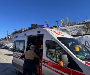 Erzurum’da Palandöken Dağı’nda sporcuların üzerine çığ düştü… Bir sporcu hayatını kaybetti