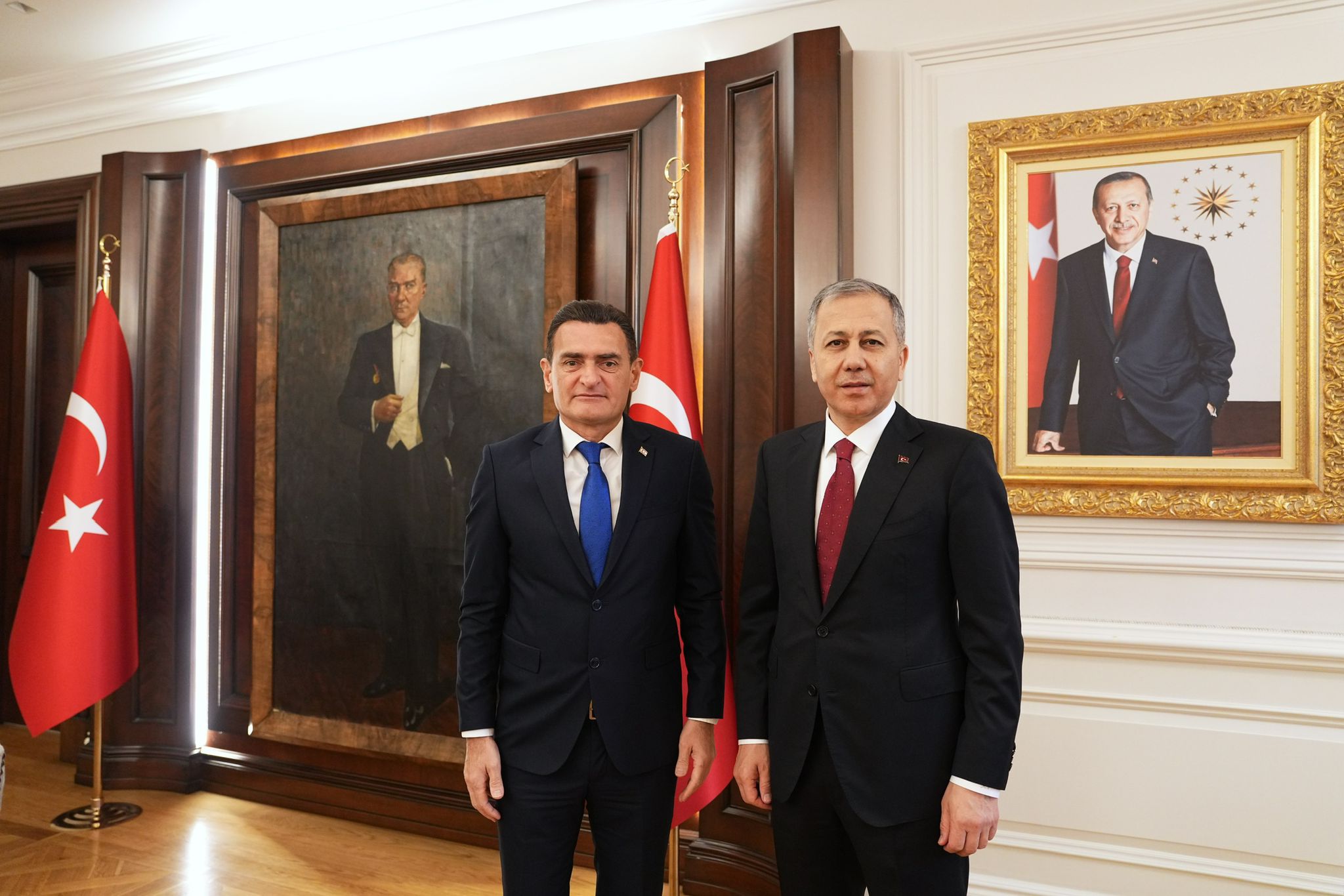 TC İçişleri Bakanı Yerlikaya, İçişleri Bakanı Oğuz ile düzensiz göçle mücadele ve güvenlik konularını ele aldı