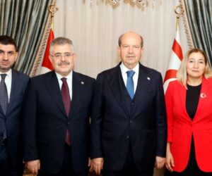 Cumhurbaşkanı Ersin Tatar TBMM Güvenlik ve İstihbarat Komisyonu heyetini kabul etti