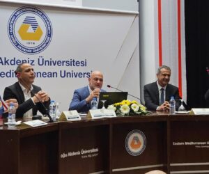 13. Uluslararası Kariyer Günleri çerçevesinde DAÜ’de “Eşitlik ve Sosyal Adalet” konulu panel düzenlendi.